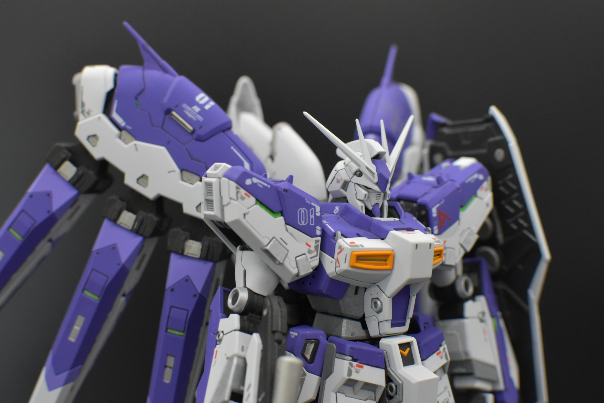 RG Hi-νガンダム ver.ka風｜ファータァ/valentsさんのガンプラ作品