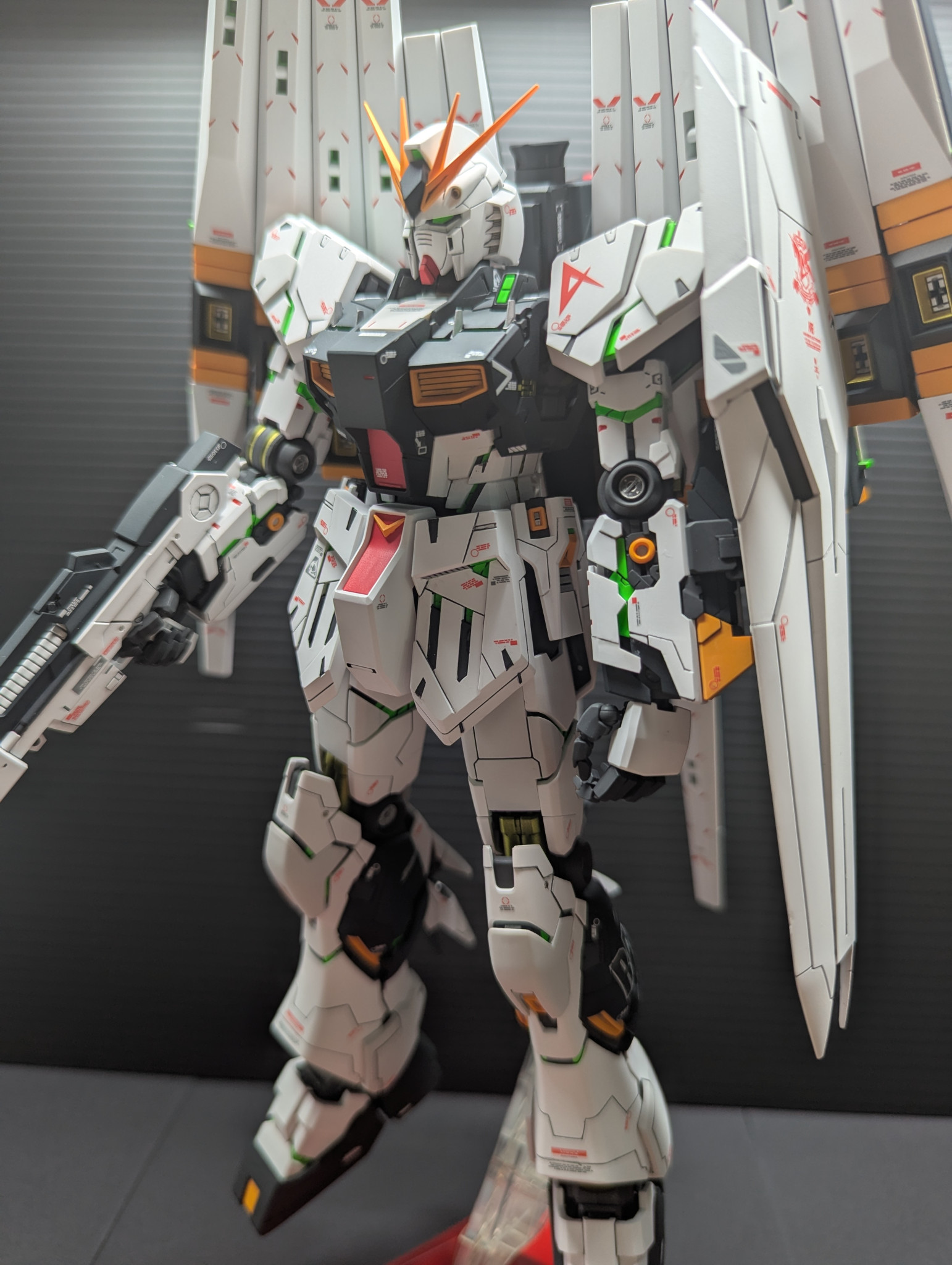 MG νガンダムVer.ka ダブルフィンファンネル装備｜とうふさんの