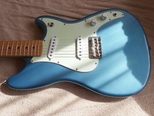 デュオソニックを改造するならここをチェック！～FENDER Player Duo