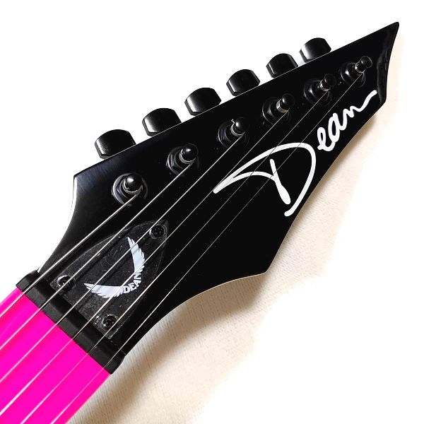 Dean Guitars Custom Zone 2 HB レビュー：指板までド派手なネオン