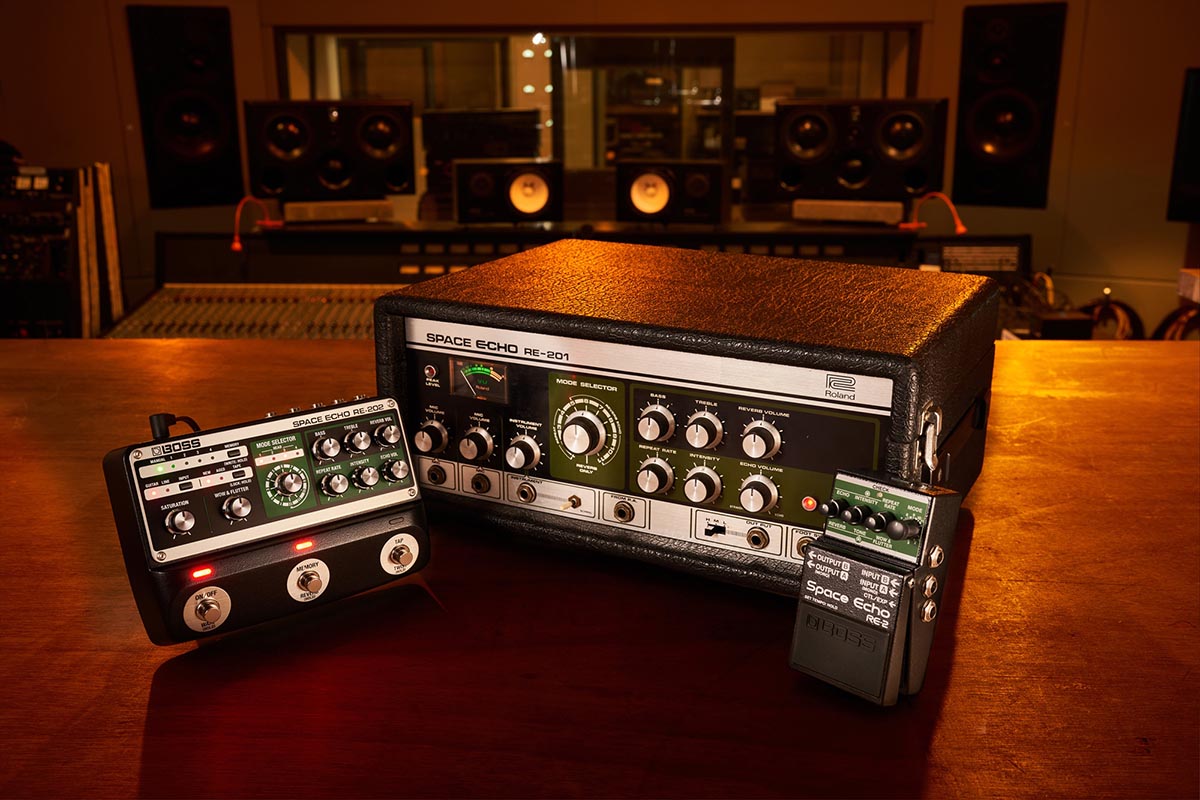 ローランドのテープ式エコーの音を再現したエフェクター2機種がBOSS