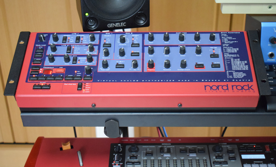 Clavia Nord Rack初代を出してきた: シンセな日々