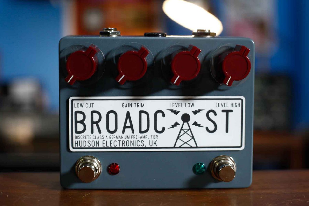 Broadcast-Dual02.jpg