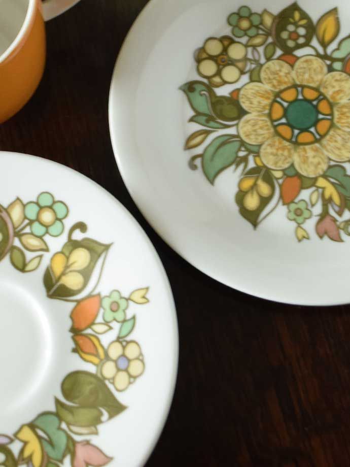 ロイヤルドルトン（ROYAL DOULTON）のFOREST FLOWERのアンティーク