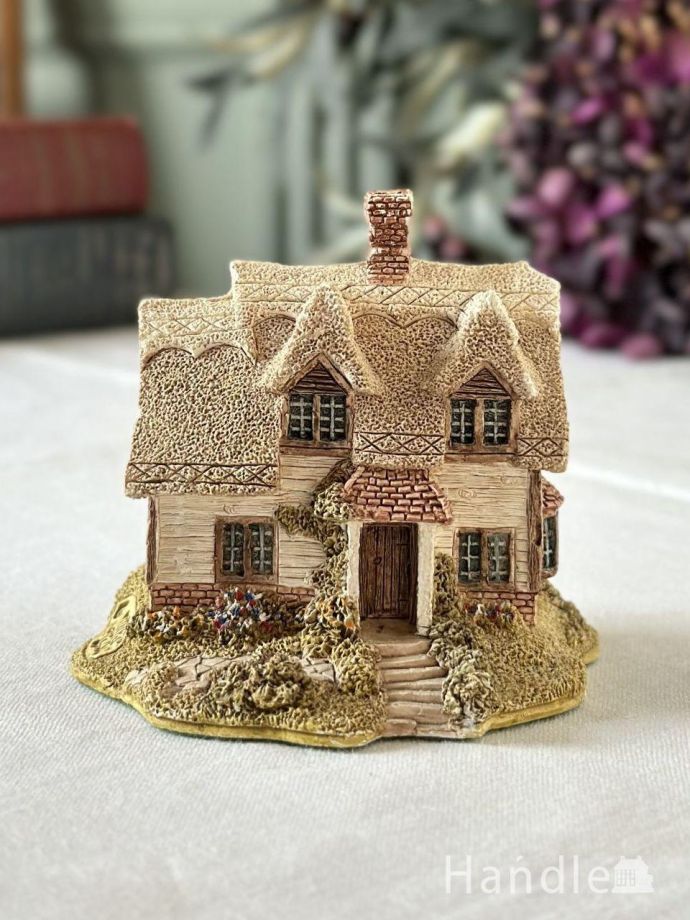 イギリスから届いたLilliput Lane(リリパットレーン)、ハンドメイドの