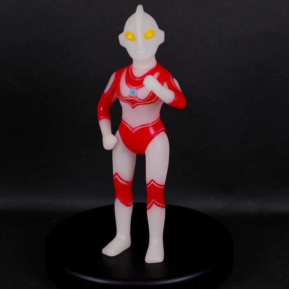 3月31日(日)より販売開始】【マルサン】帰ってきたウルトラマン(蓄光