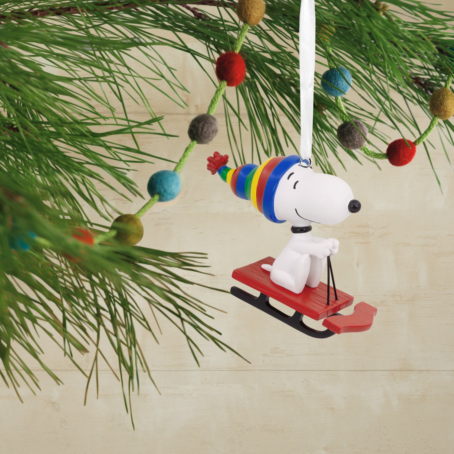 スヌーピー そりあそび ホールマークオーナメント Peanuts Snoopy