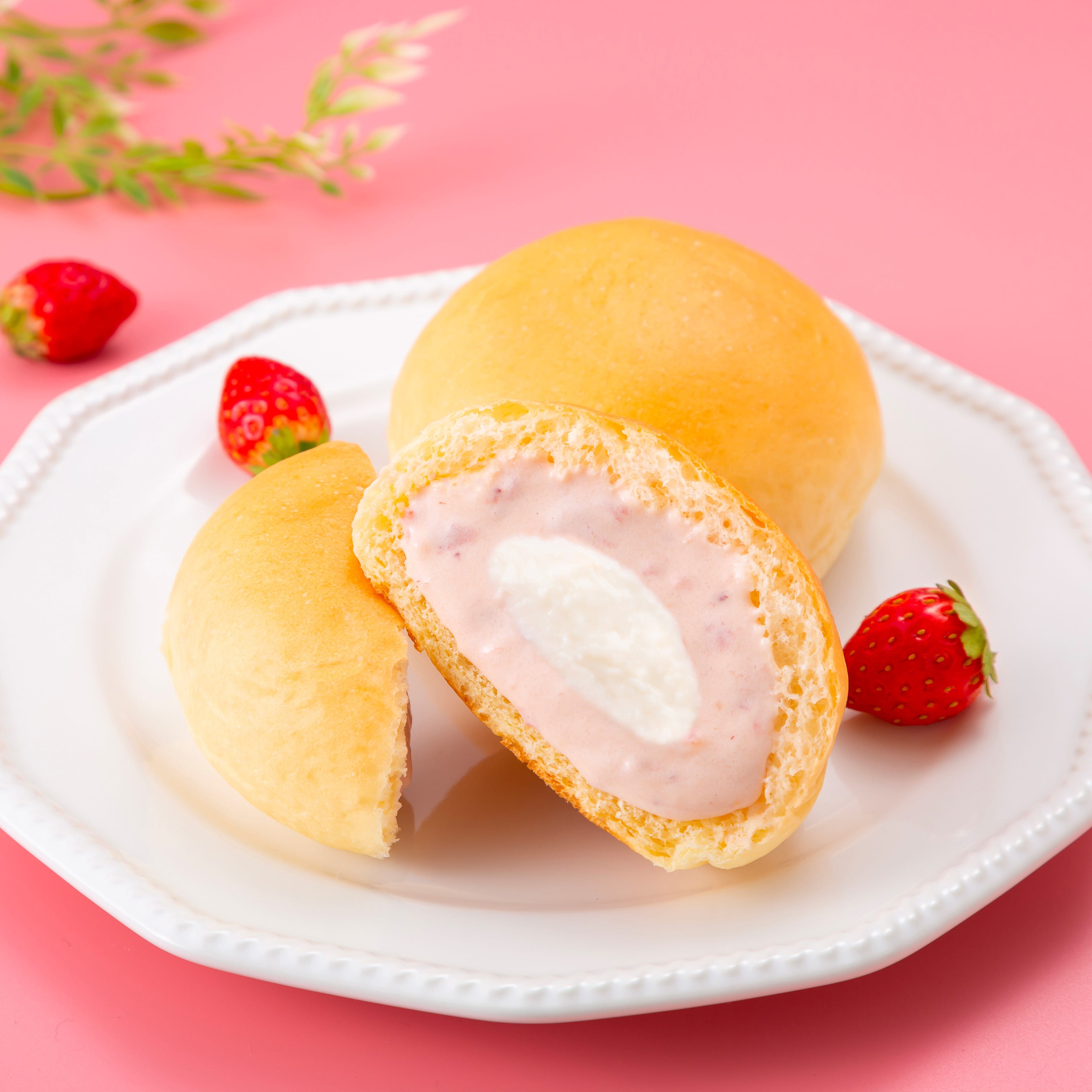 ふるさとくりーむパン〉とろける福岡くりーむパンあまおう苺ミルク3個