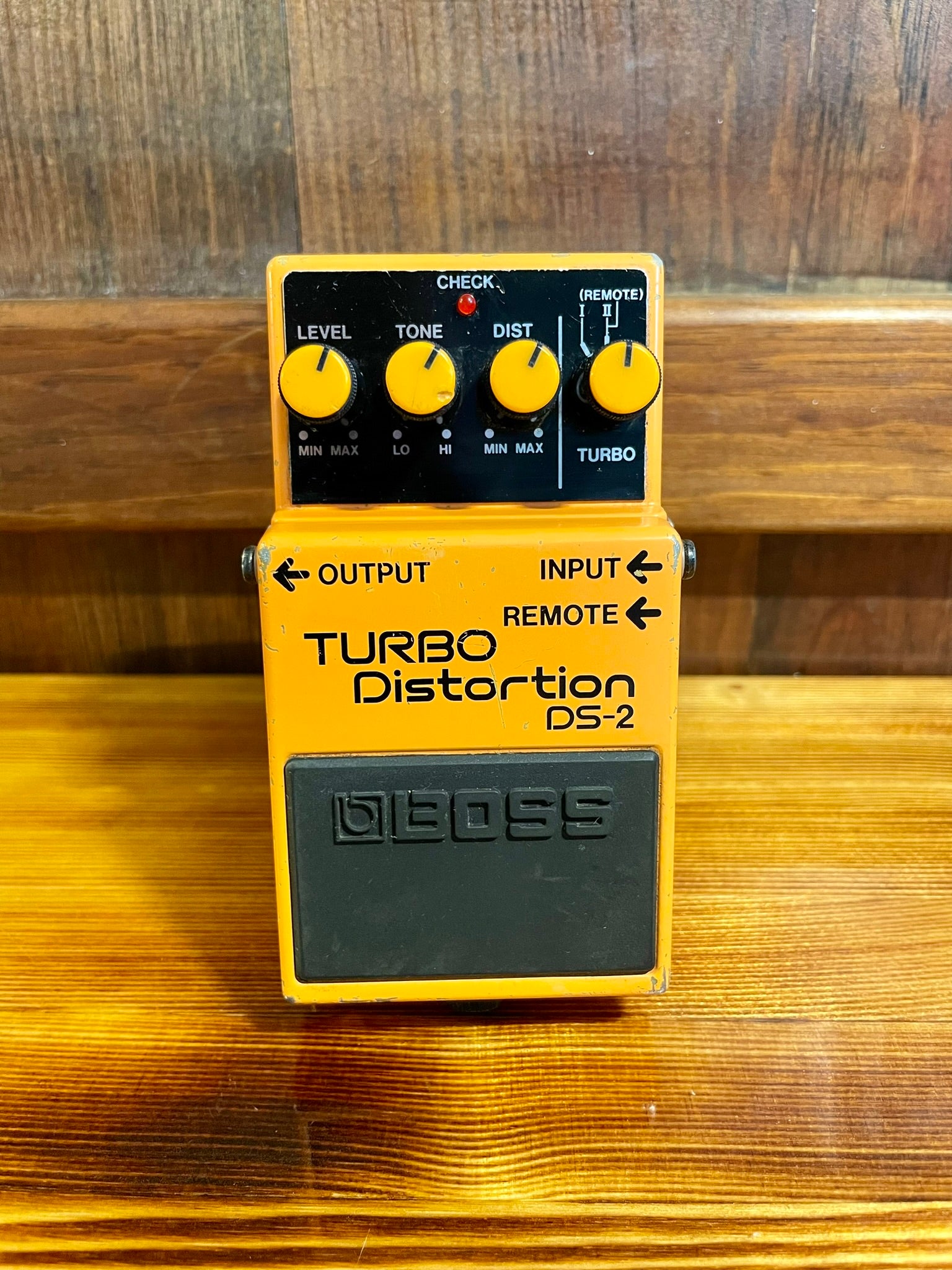 Boss DS-2 Turbo Distortion – Herscheid and the Headbangers