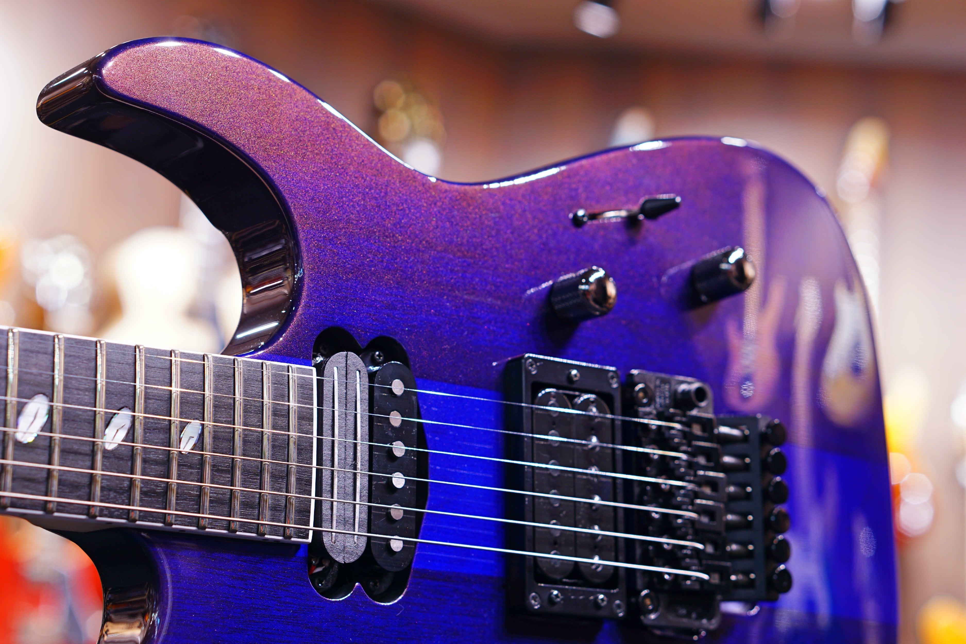 Caparison Dellinger Prominence Trans. Spectrum Blue