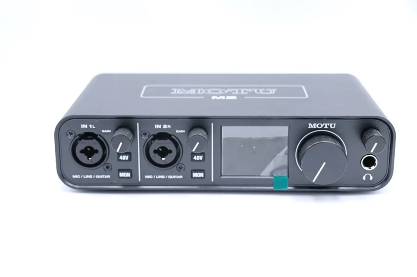 MOTU M2をレビュー。予算3万円で手に入る高音質オーディオ