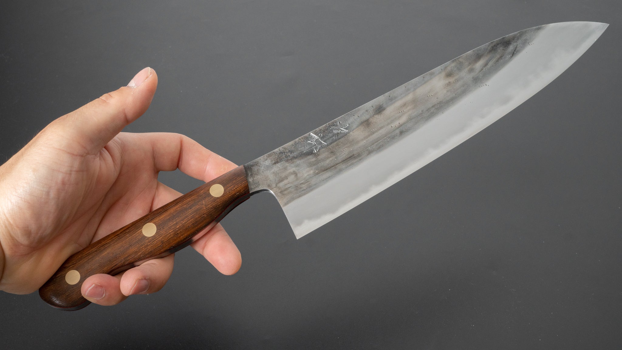 かじや次郎 鎚目 洋式 牛刀 240mm 鉄刀木柄 (#403) – HITOHIRA