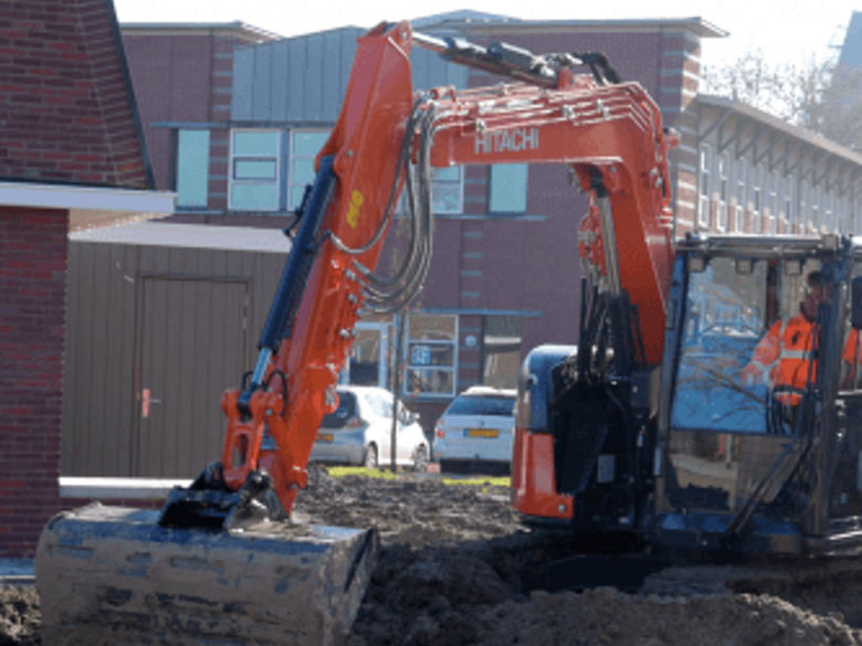 Introducing the ZX95-7 excavator - HitachiCM Europe