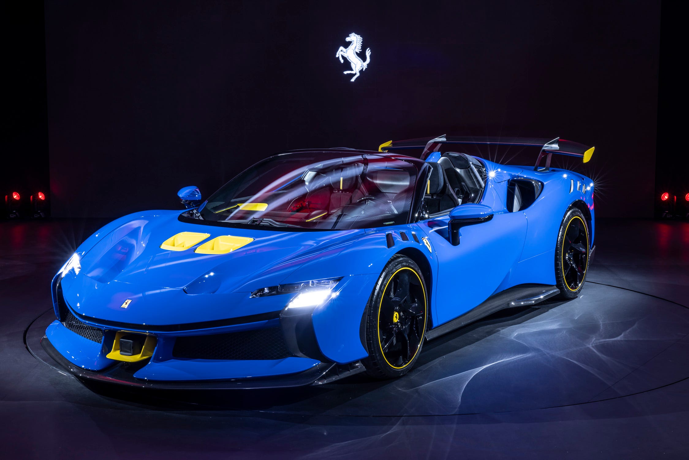 Ferrari SF90 XX – Wild-Looking Roadgoing Special Edition You Can't