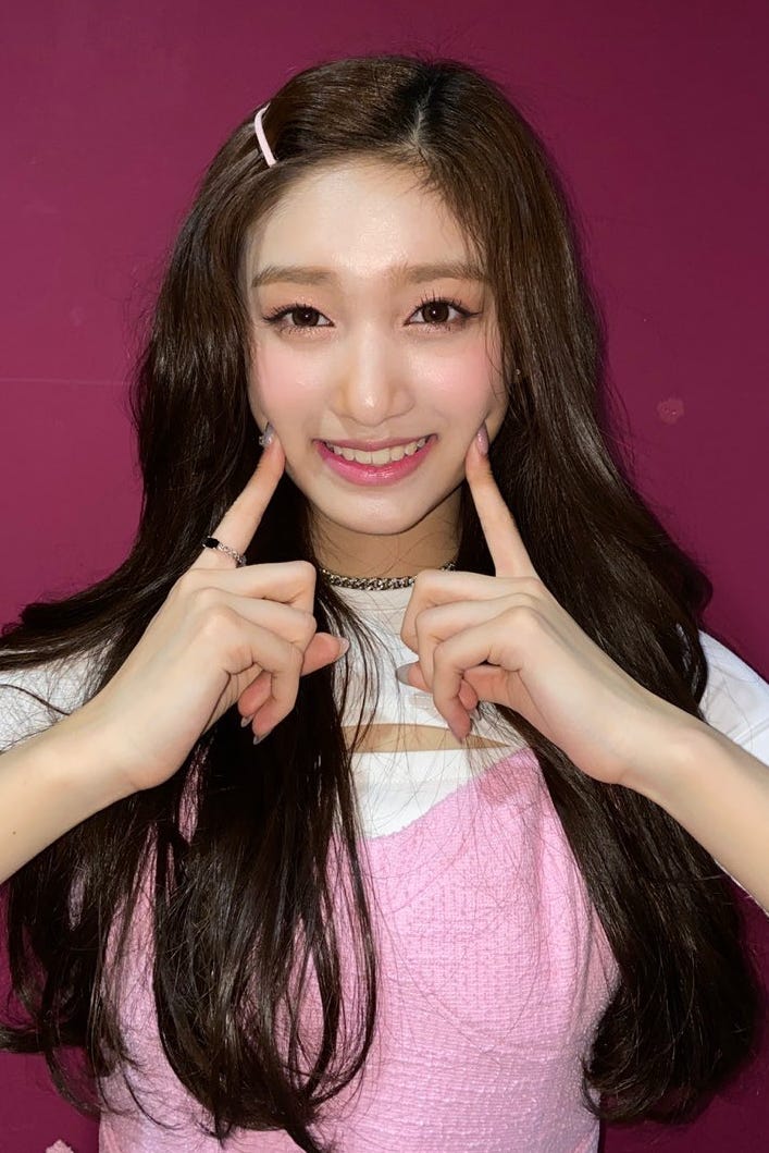 IVE イソ編】祝19歳！ K-POP界最強マンネ・現役高校生LEESEOの