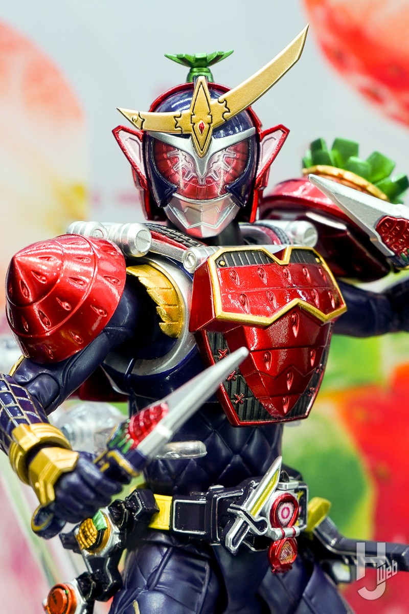 S.H.Figuarts（真骨彫製法）「鎧武」「バロン」発売決定！ 10周年を