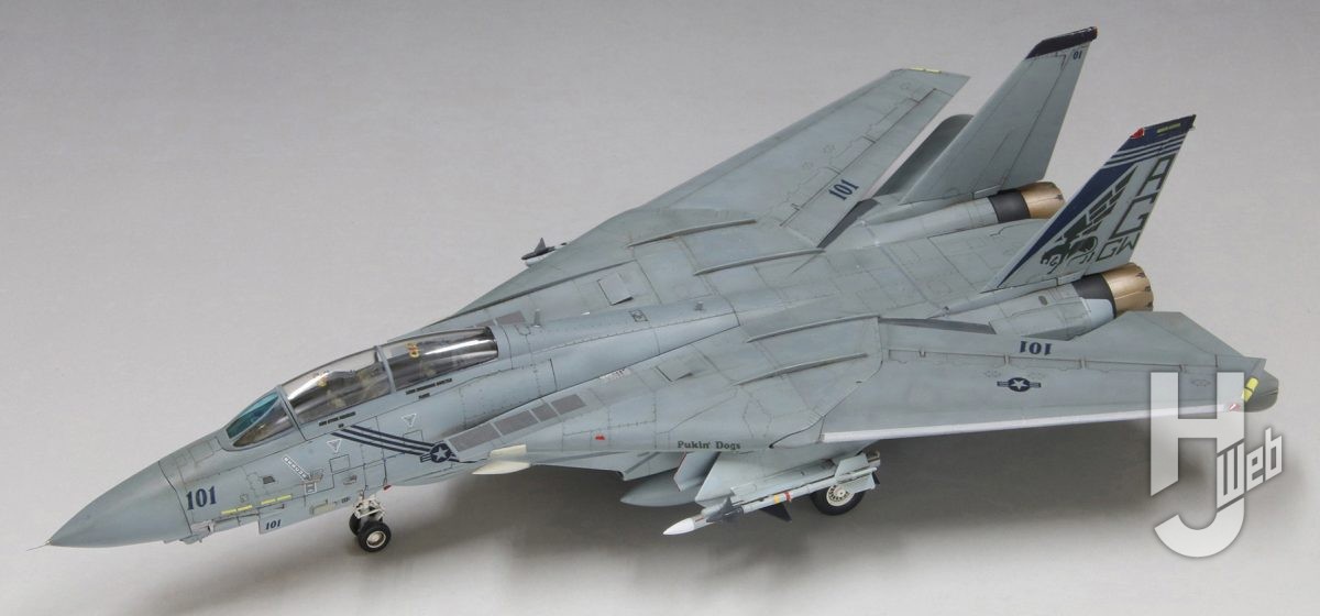 かつて“ボムキャット”と呼ばれた「F-14B トムキャット」が1/72スケール