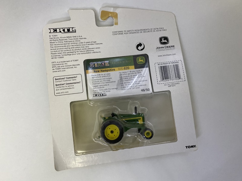 JOHNDEERE ジョンディア ミニチュアトラクター ミニカー 農場ジオラマ