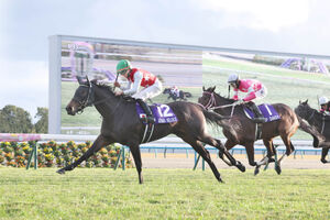 岩田望来騎手のG1初制覇に父・康誠騎手も歓喜 「最後はミライ