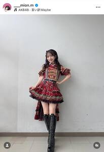 向井地美音、ツアー衣装でのショットに「THE・AKB」「めっちゃ