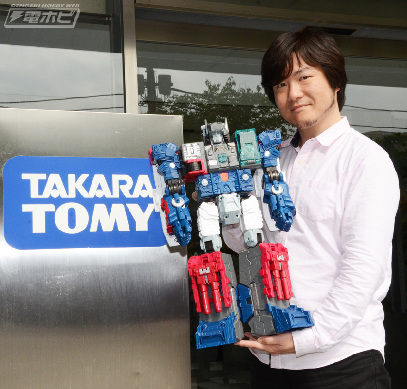 トランスフォーマー玩具史上最大の司令官ふたたび！全長約60センチの超