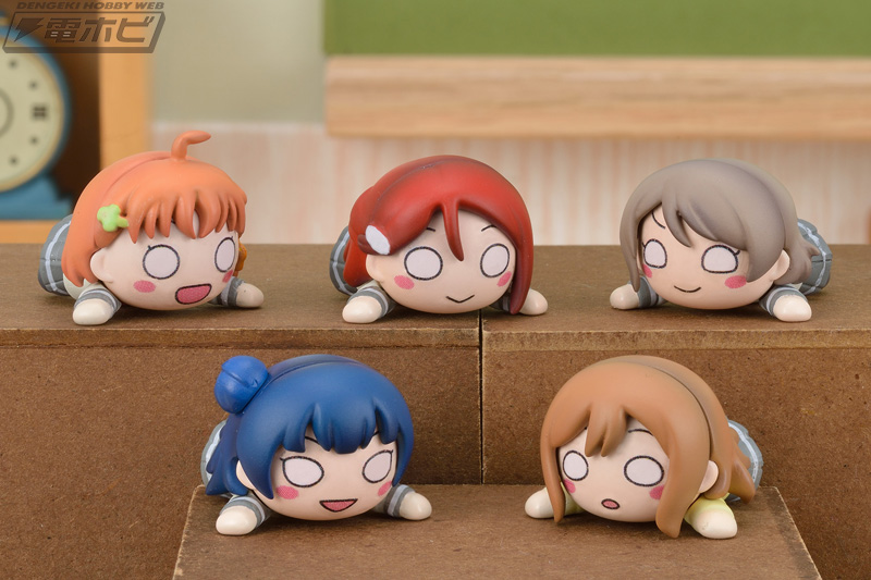ラブライブ！サンシャイン!!』Aqoursメンバーがプチサイズの寝そべり