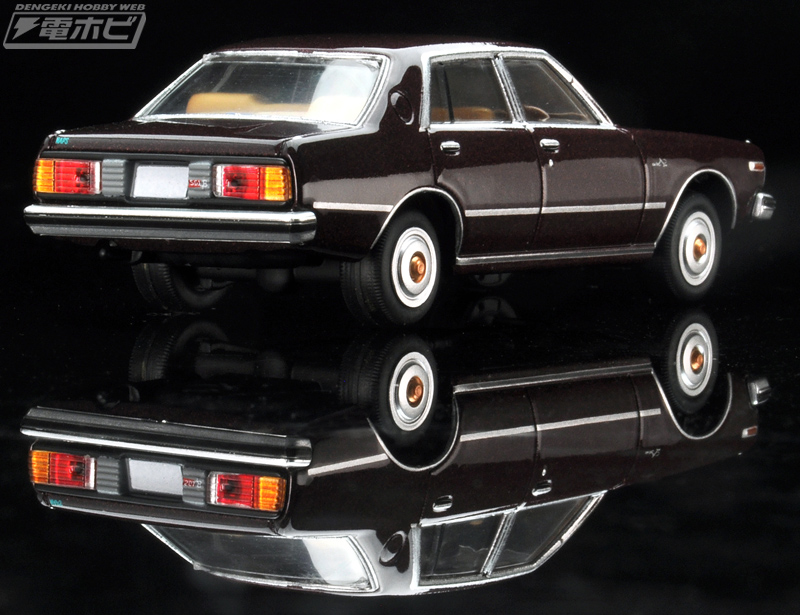 80年代の先駆け！後期型の3代目日産ローレルが「トミカリミテッド