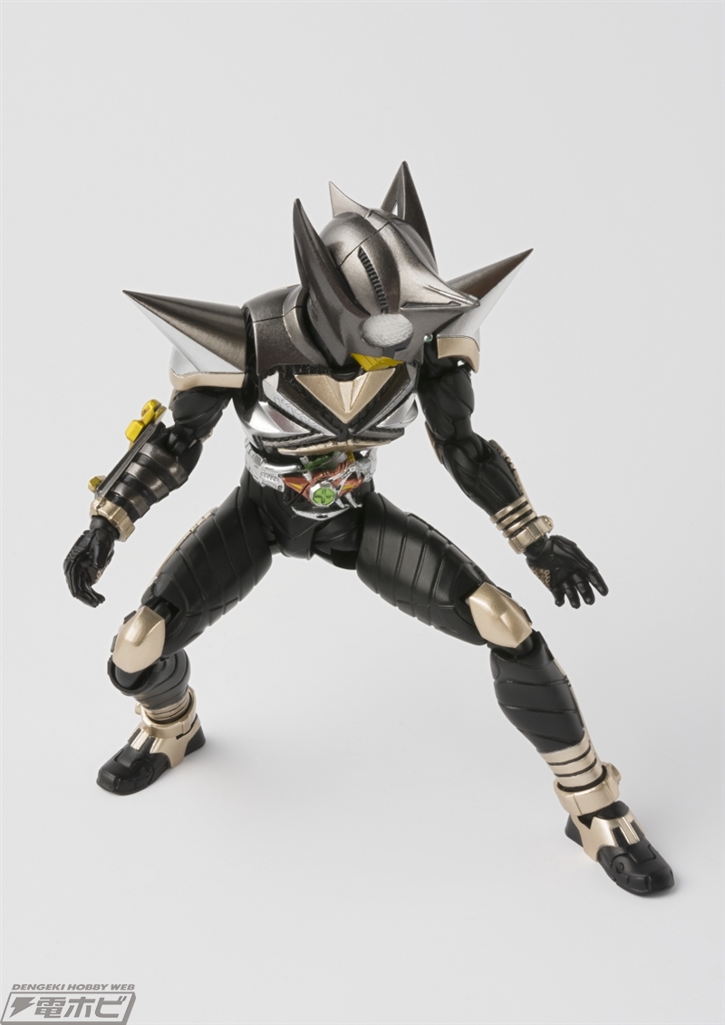 予約開始！】『仮面ライダーカブト』地獄兄弟の変身アイテム「ホッパー