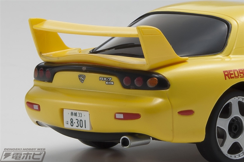 新劇場版『頭文字D』のトヨタ「ハチロク」やマツダ「RX-7」が手のひら