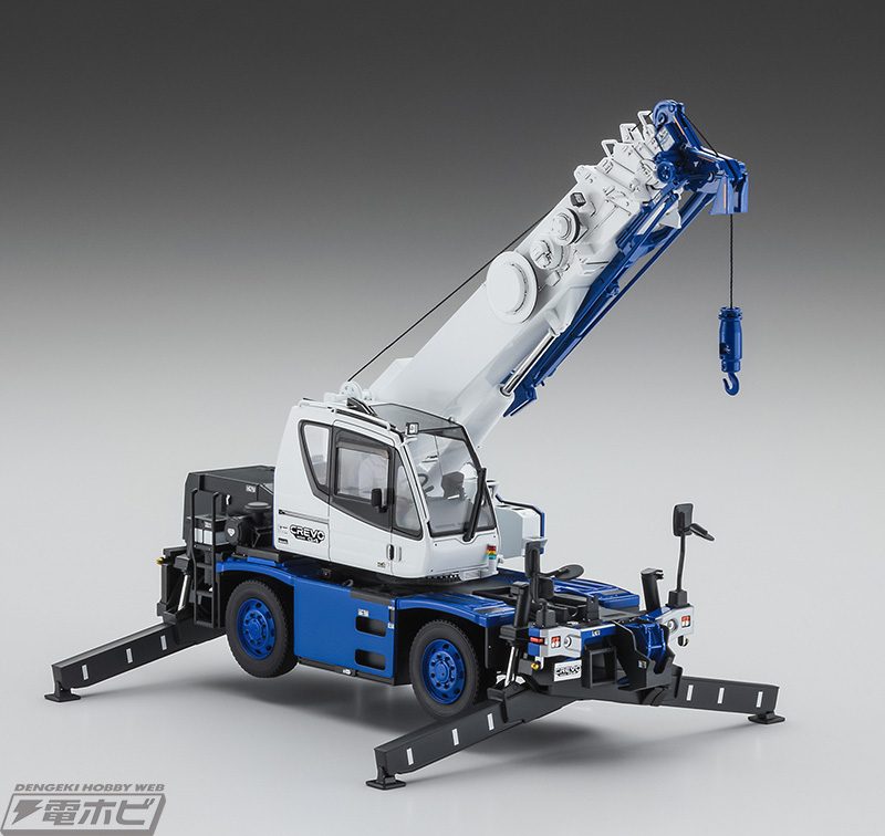 タダノのラフテレーンクレーン車をハセガワが1/35スケールにて完全新金