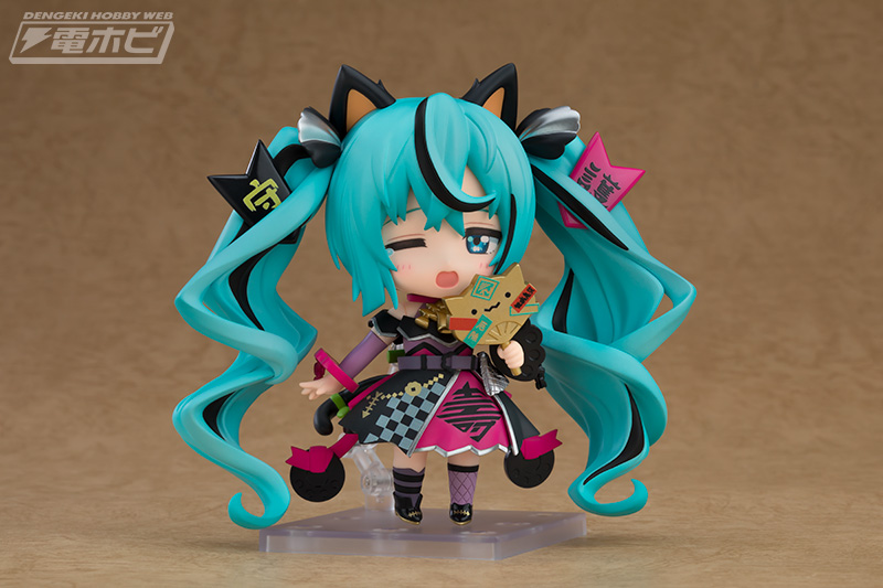 ロックでちょっとアンニュイな黒猫バージョンの招きミクがねんどろいど