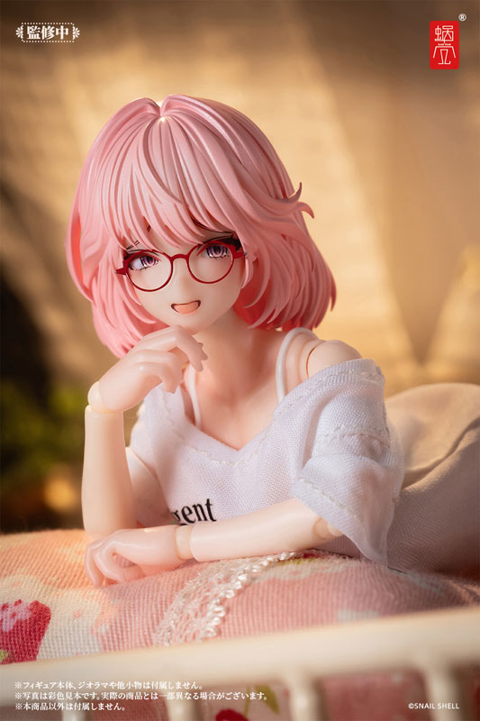 ゆったりしたTシャツやメガネ姿にドキッ！バニーお姉さんアイリンが