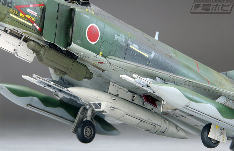 偵察ポッド等を新金型で追加！航空自衛隊「RF-4EJ」の1/72スケール