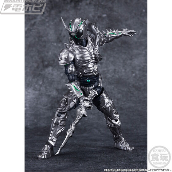 仮面ライダーBLACK SUN』仮面ライダーSHADOWMOONと蟷螂怪人のセットが