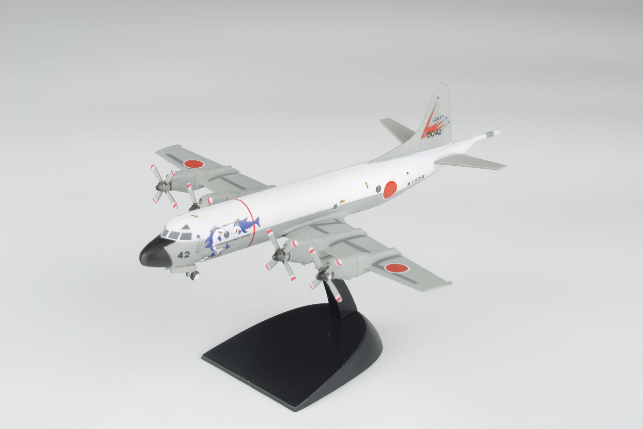 大型の機体を小さなモデルで作るエフトイズの哨戒機コレクション、好評