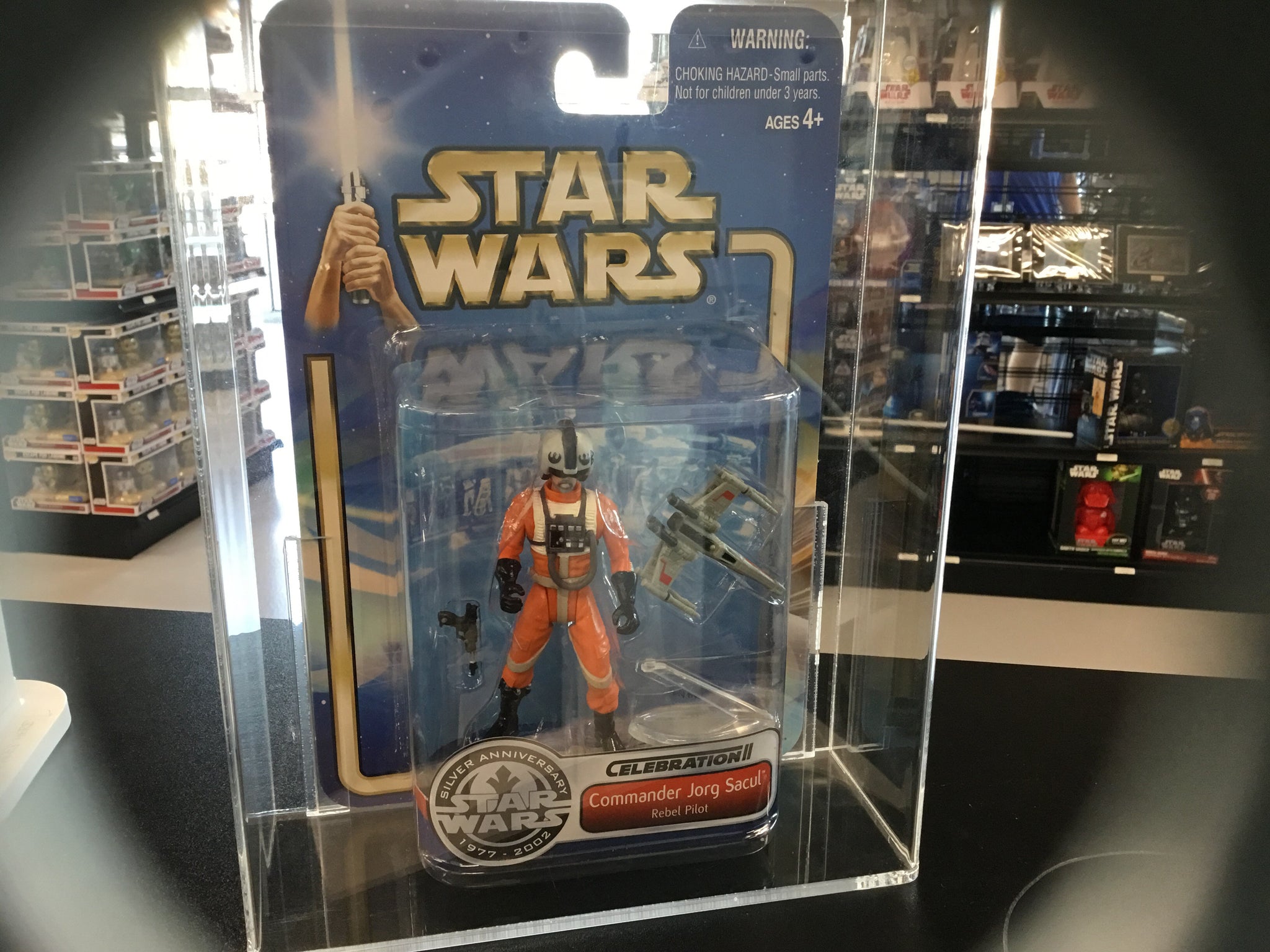 Commander Jorg Sacul 2002 AFA 8.5 25133949 – Holocron Toy Store