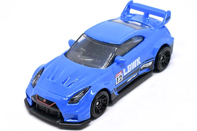 LB-SILHOUETTE WORKS GT NISSAN 35GT-RR VER.2のレビュー！[GRX63