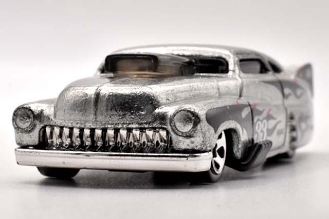 49 DRAG MERCのレビュー！レーサースタイルのパープルパッション