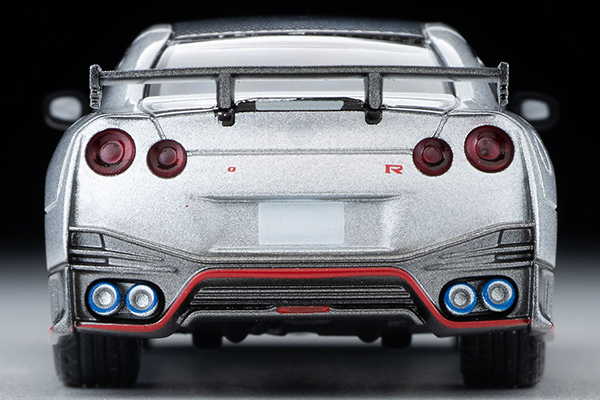 1/64 NISSAN GT-R NISMO Special edition 2022model（銀）| ホビー