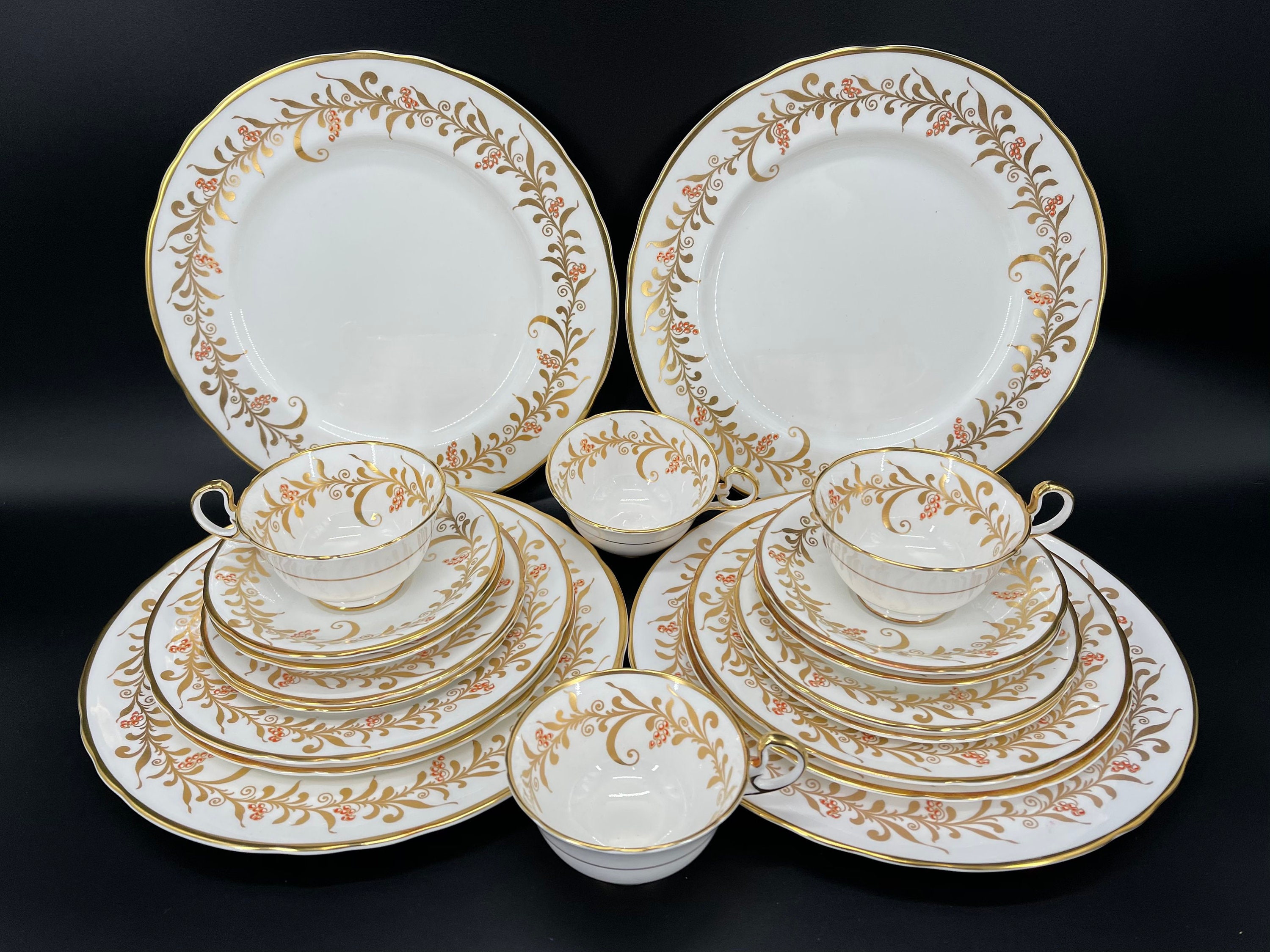 Aynsley 8069 Gold Leaf 5 Piece Place Setting X 4 Bone China