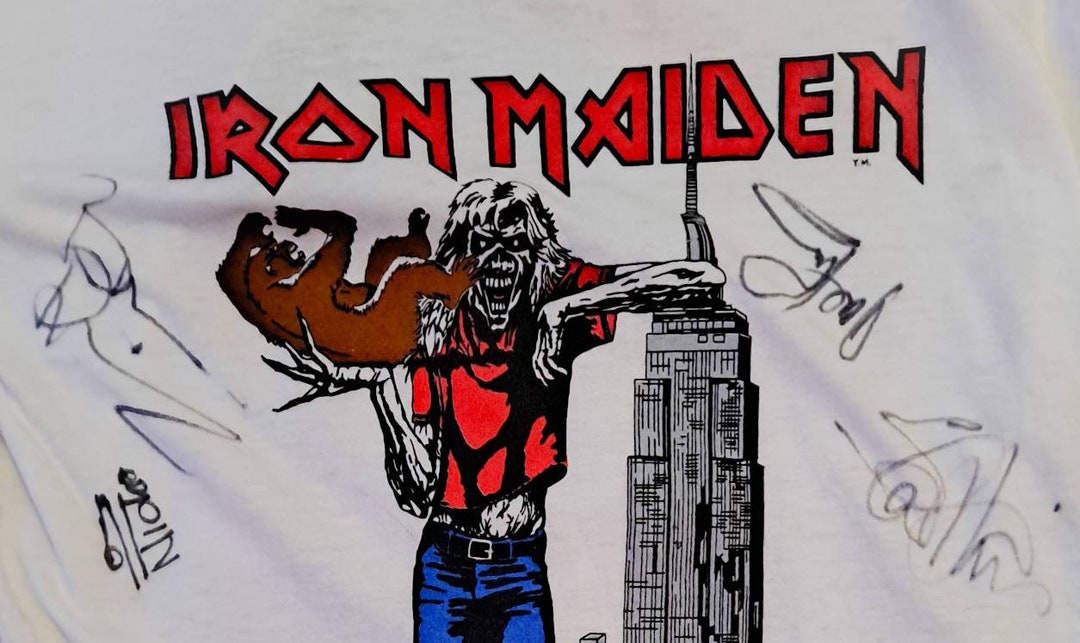IRON MAIDEN Original Official Vintage T-shirt Beast in New York