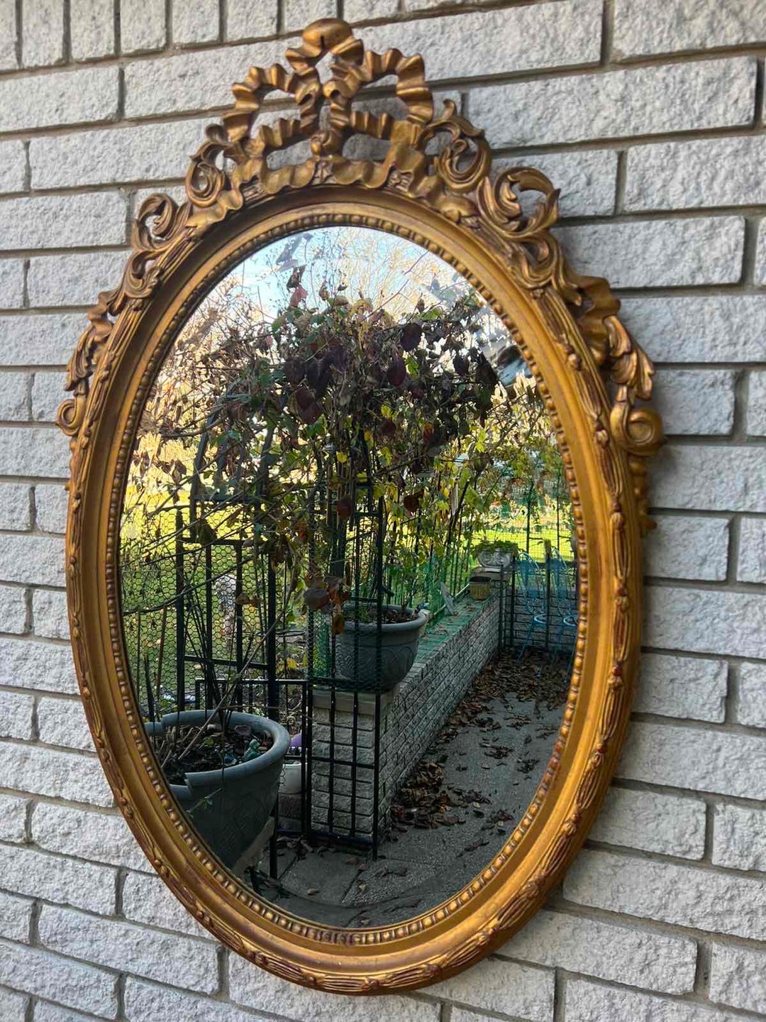 Vintage Ethan Allen Gold Gilt Baroque Style Large Oval Mirror