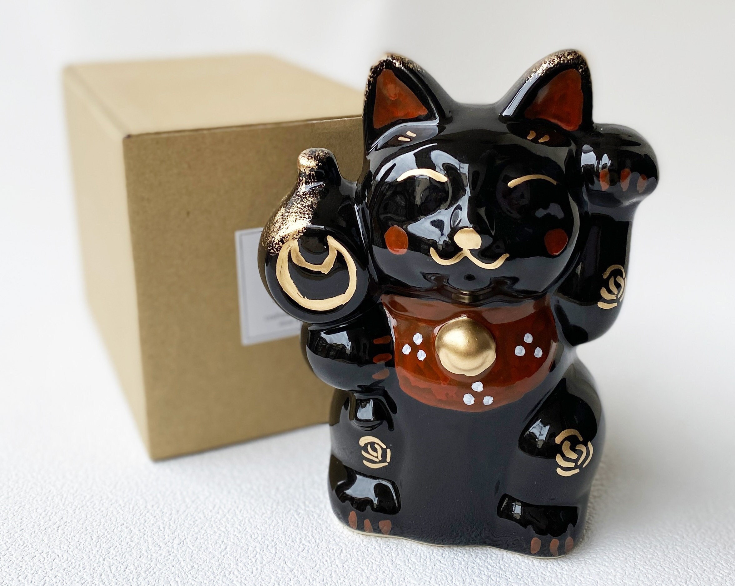 Maneki Neko Japanese Lucky Cat Black Kuro Neko Koseto Yaki H16cm
