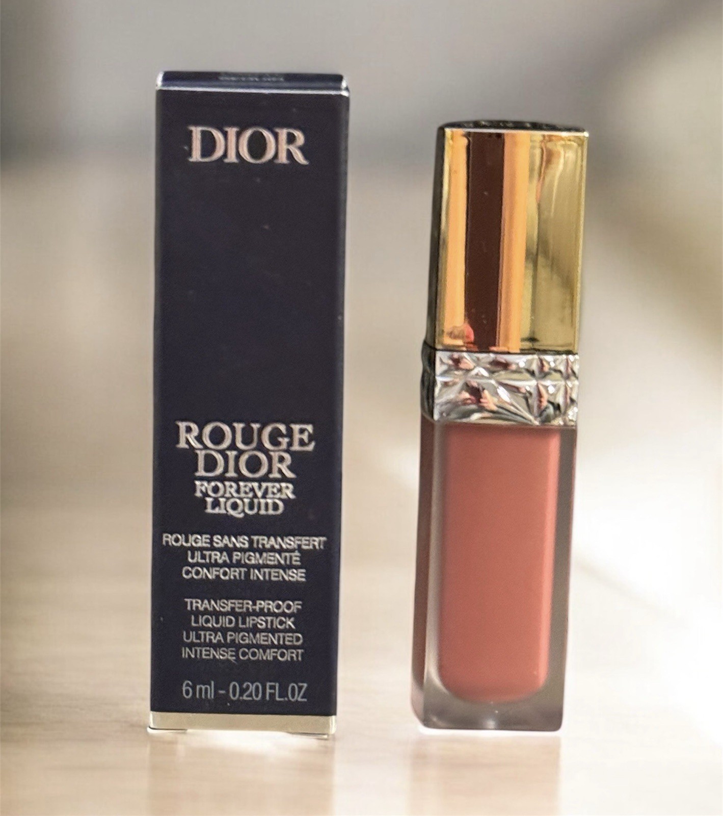 Rouge Dior Forever Liquid Sequin Limited Holiday Edition 323