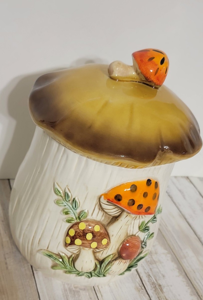 Merry Mushroom Canister 1976 Roebuck Sears 8 
