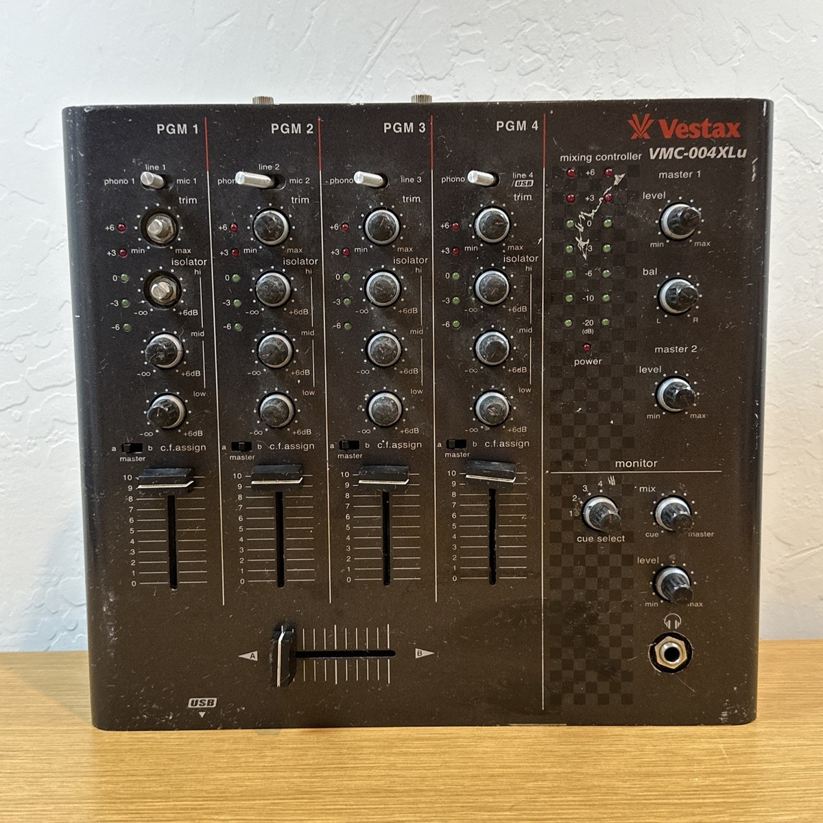Vestax VMC-004XLu DJ Mixer with TUB-1 USB Audio Interface | eBay
