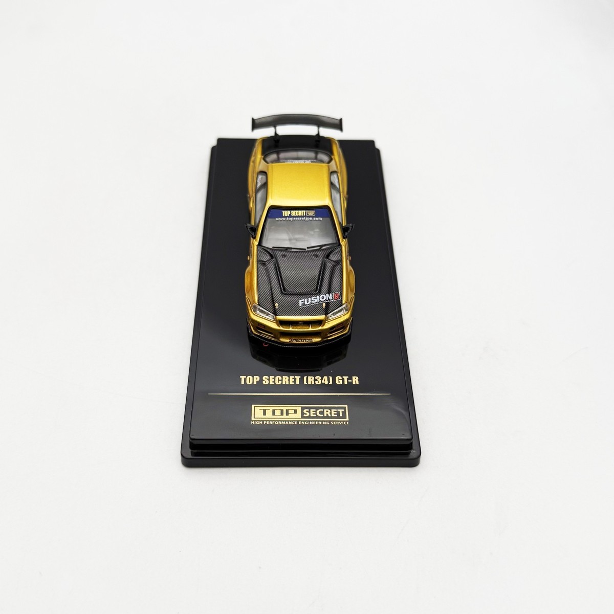 INNO64 1:64 Nissan GT-R R34 GOLD 