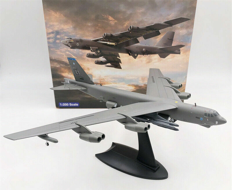 WLTK USAF B-52H Stratofortress Heavy Bomber 1/200 Diecast Aircraft
