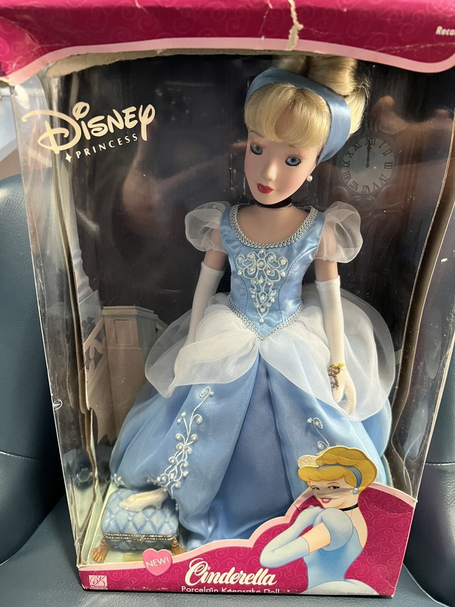2002 Disney Cinderella Porcelain Keepsake Doll 16” Tall Brass Key