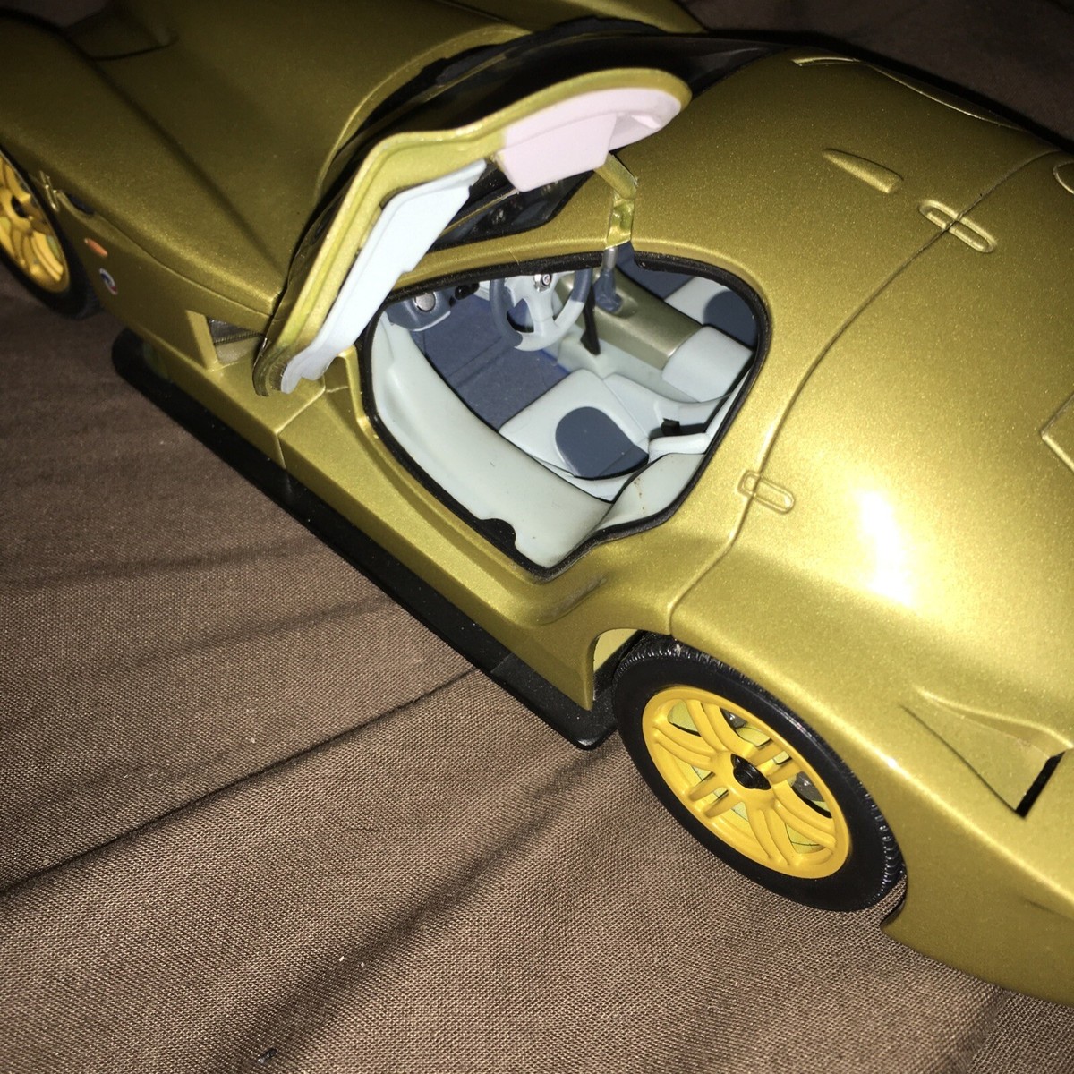 Autoart Panoz Esperante GTR-1, Rare Gold 1:18 Diecast Model Car | eBay